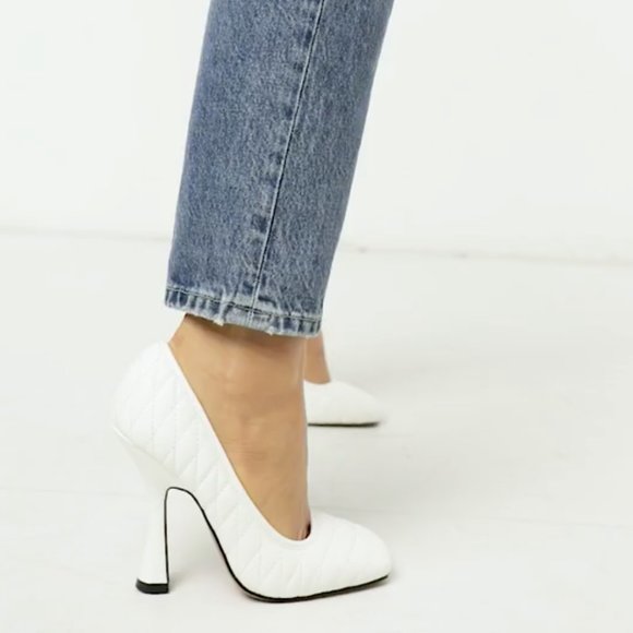 Quilted White Pumps - Picture 11 of 17